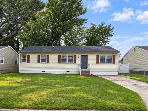 1129 78th St, Newport News, VA 23605