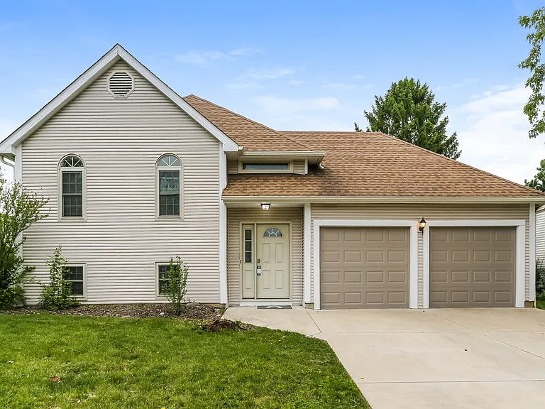 3726 Mountshannon Rd — Photo 1
