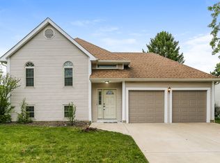 3726 Mountshannon Rd, Columbus, OH 43221