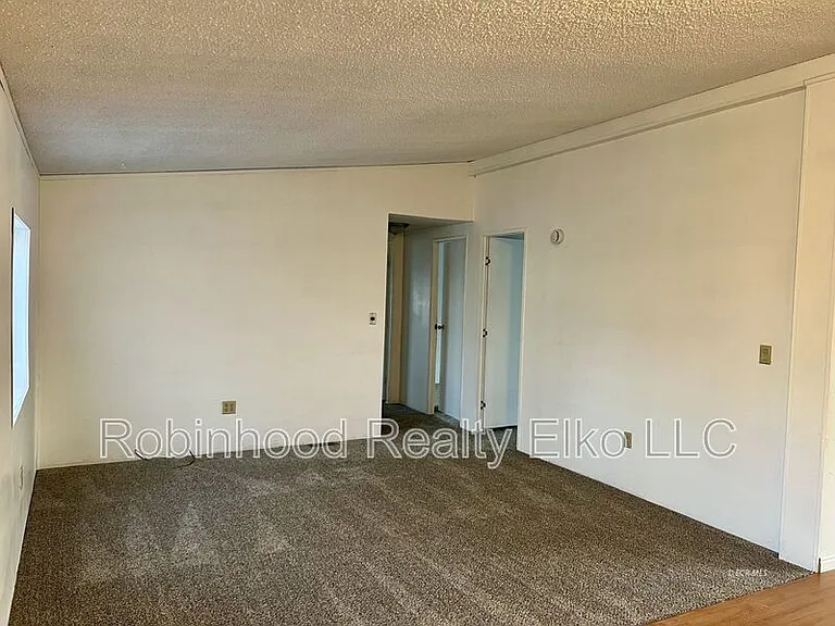 1006 Cedar St — Photo 15