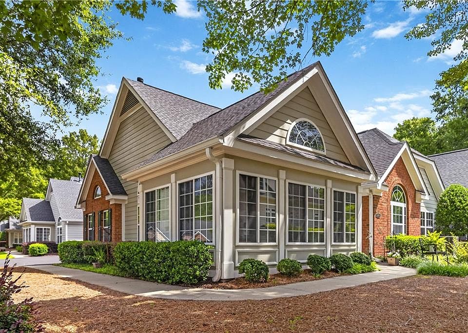 1st image of 2958 Oakside Cir