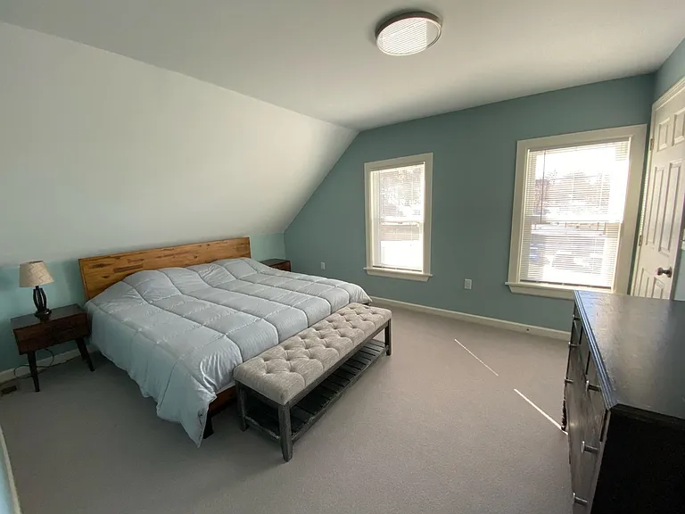 25 E Bow St — Photo 4