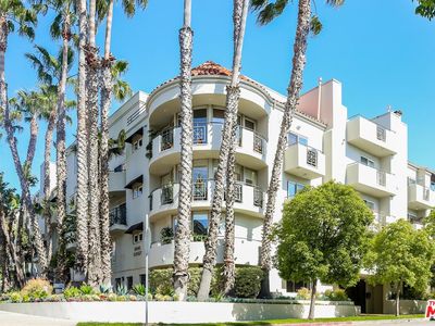 16040 W Sunset Blvd UNIT 208, Pacific Palisades, CA, 90272