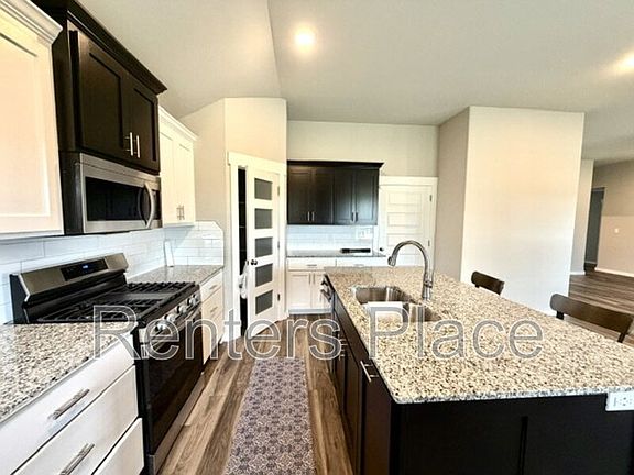 3rd image of 14975 S Poplar Pl E