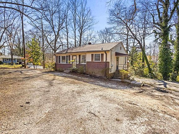 3rd image of 114 Mayfair Dr