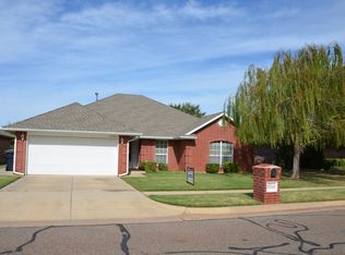 17541 Gold Dr, Edmond, OK 73012