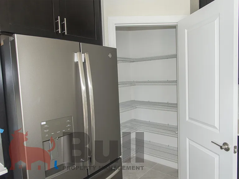 7518 Summerlake Groves St — Photo 18