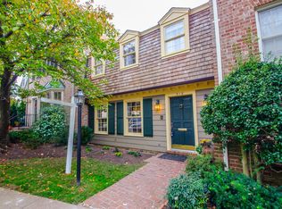 318 Wrens Way, Falls Church, VA 22046