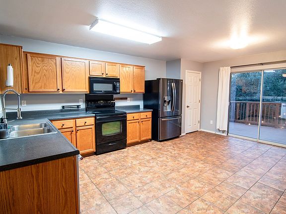 2nd image of 9210 Sahara Woods