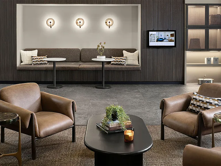 Leasing Center