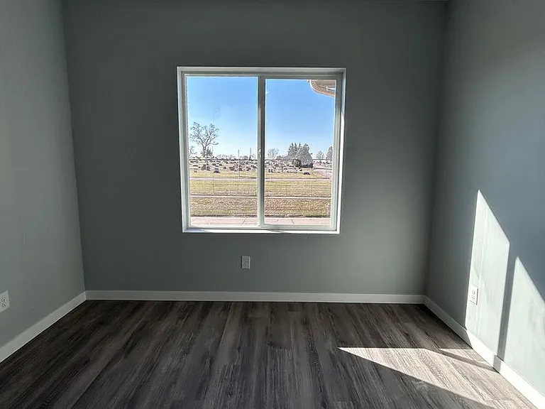 2724 Silver St — Photo 19
