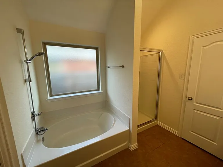 1601 White Willow Ln — Photo 21