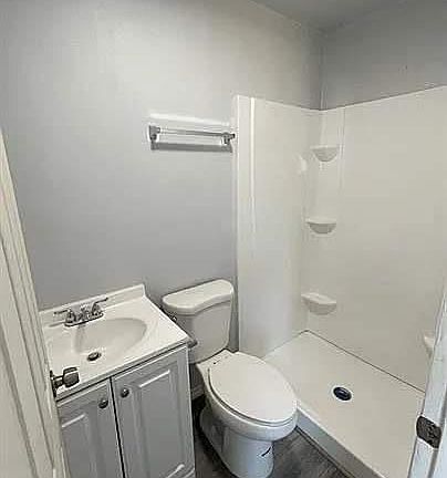 5th image of 2532 N Arrowhead Ave #1