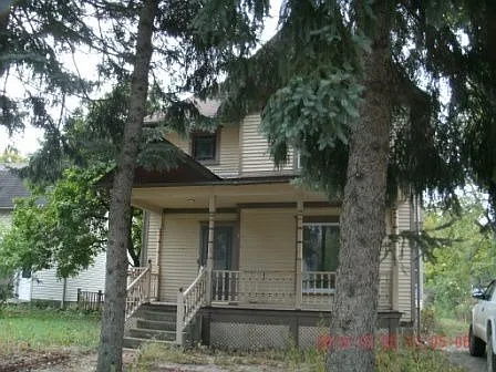 115 W 4th St photo 1