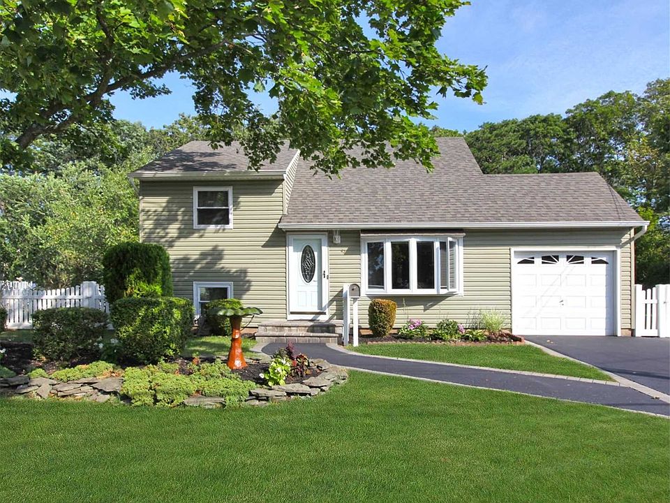1st image of 42 Sherwood Dr