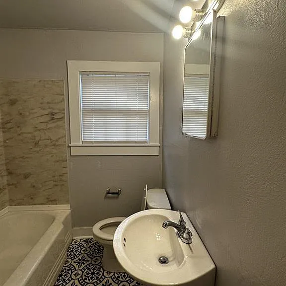 4510 Abilene St — Photo 8