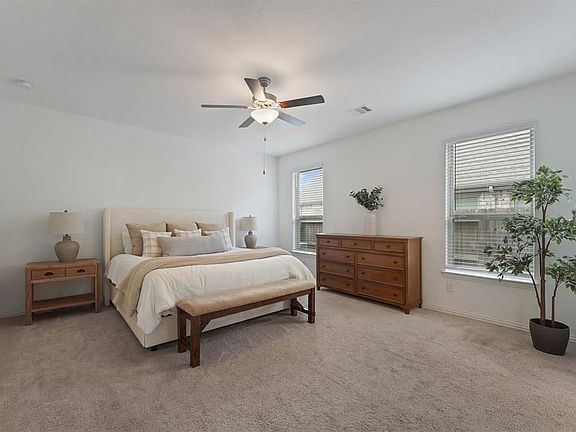 3rd image of 9007 Stanley Oak Dr