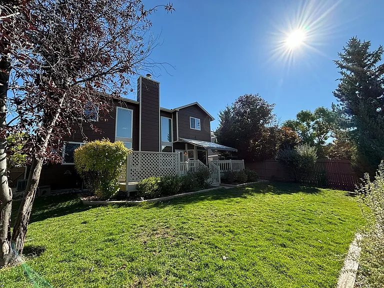 8950 Rochester Dr — Photo 32