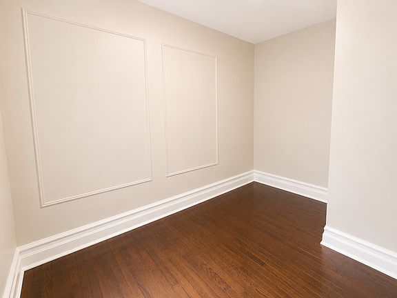 4th image of 210-212 W Market St #214