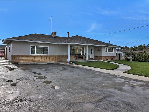 3rd image of 7780 Lovers Ln
