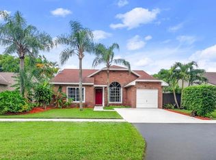 8655 SW 14th St, Pembroke Pines, FL 33025