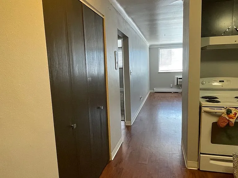 Harvin Apartments — Photo 26