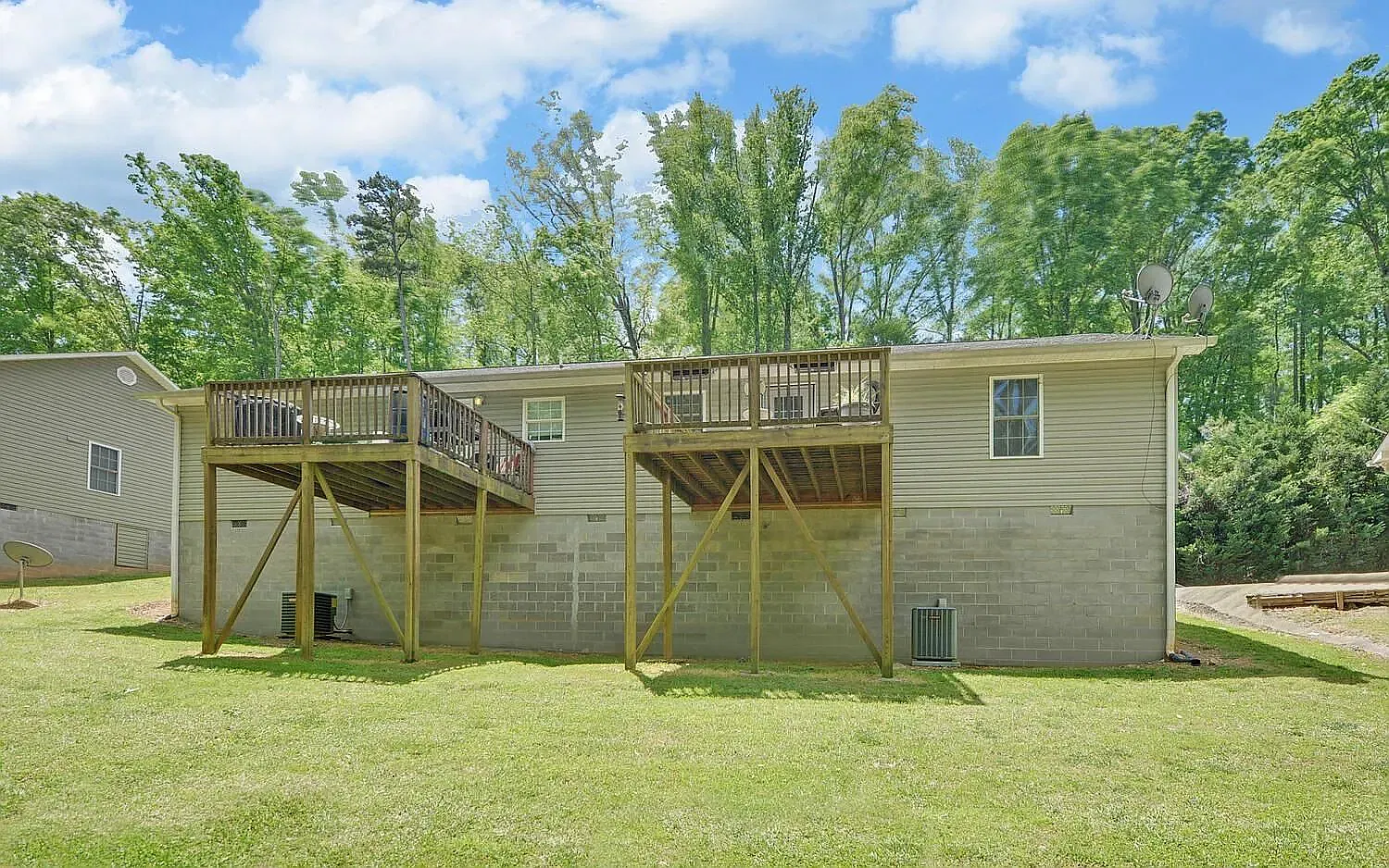56-108 Hickory Ct — Photo 4