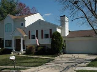 12821 Fantasia Dr, Herndon, VA 20170