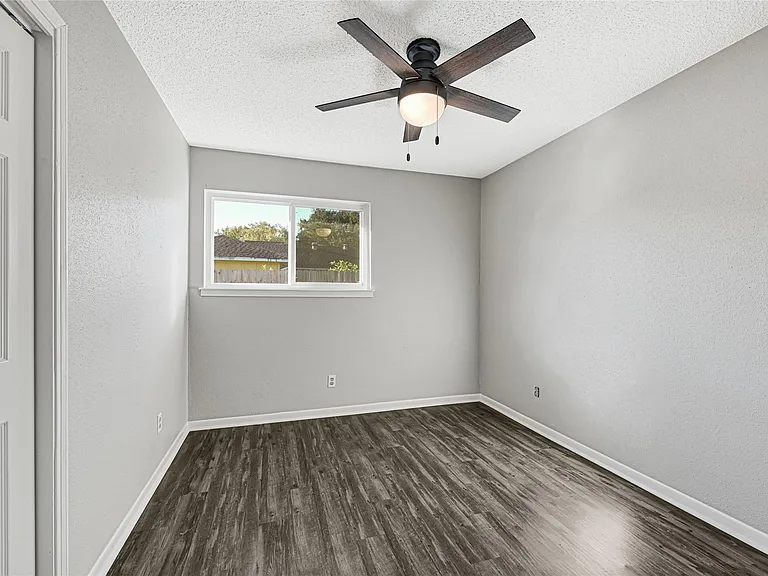 1803 Flamingo Dr — Photo 13