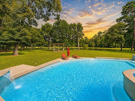 2nd image of 26480 Saddle Horn Dr