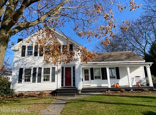 35 S Park St, Cambridge, NY 12816