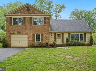 10620 Seneca Ridge Dr, Gaithersburg, MD 20886