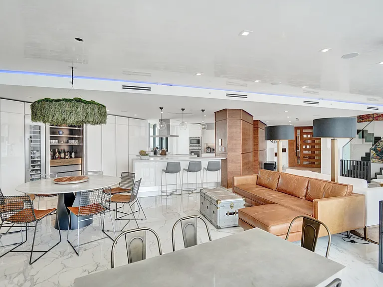 Open kitchen with dining area