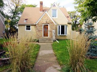 745 Mount Curve Blvd, Saint Paul, MN 55116