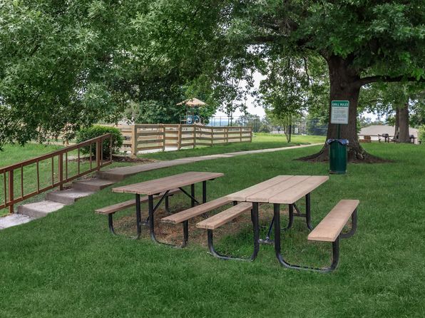 2191 Memorial Dr APT N129