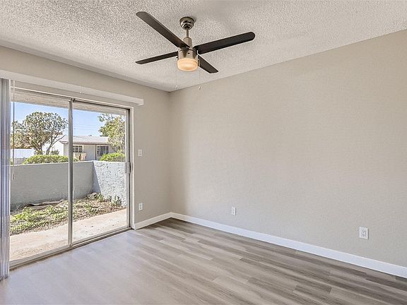 2nd image of 5920 W Laurie Ln #2e3fa1d27