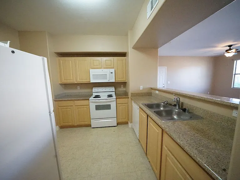 8000 W Badura Ave #1061-176 — Photo 12