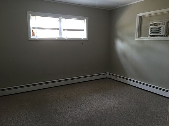 1 of 2 downstairs bedrooms