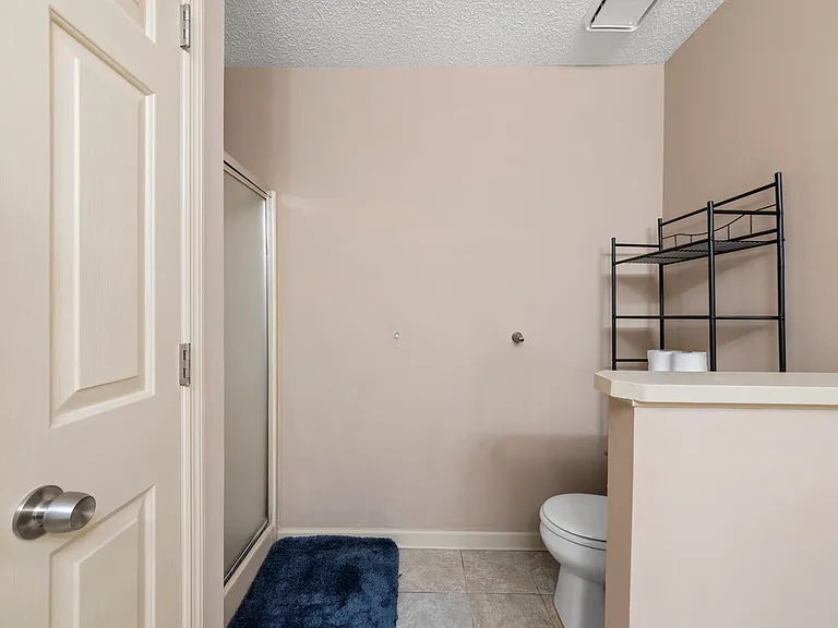 646 Woodcrest Manor Dr #A — Photo 5