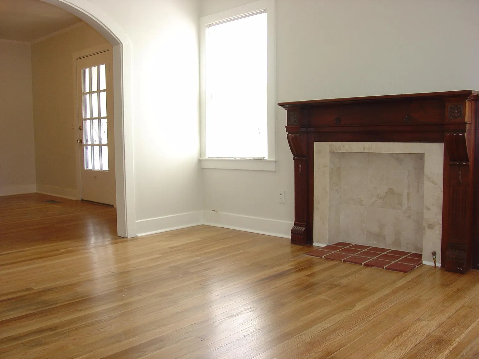 4 bed, 2000 sqft, $2,000 — Photo 4