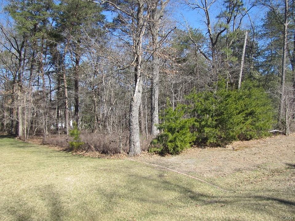 1st image of 18108 White Oak Dr