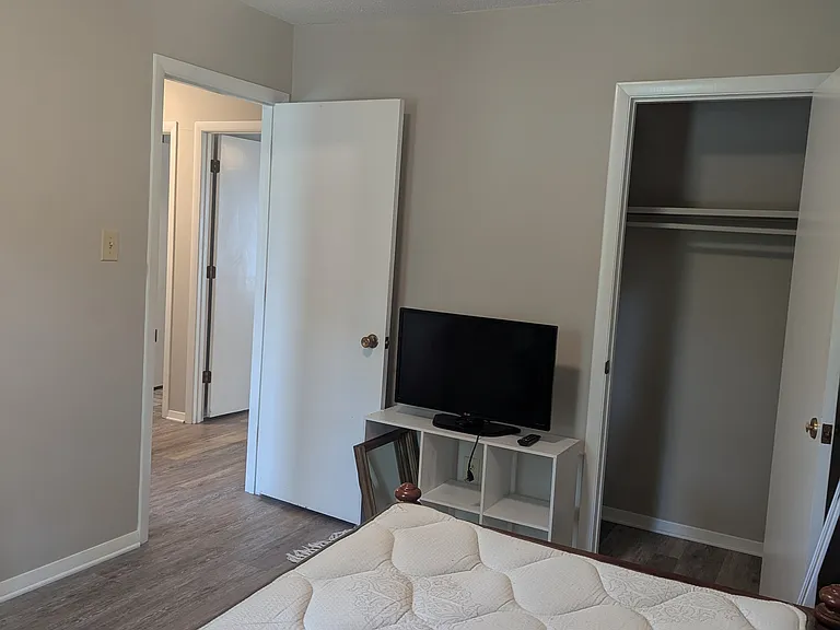 6521 Cadbury Dr — Photo 23