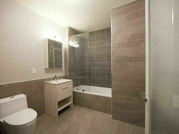 5th image of 875 De Kalb Ave #2R