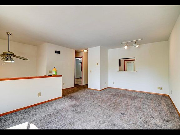 3rd image of 2952-2954 Turbot Dr