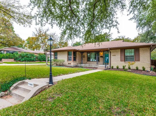 2836 Ryan Place Dr, Fort Worth, TX 76110