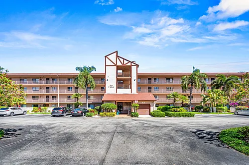 7301 Amberly Ln #304 Photo 1