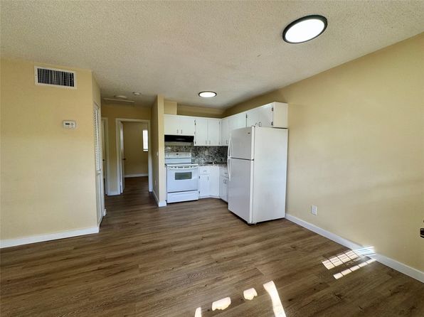 3817 SW 13th Ct #3