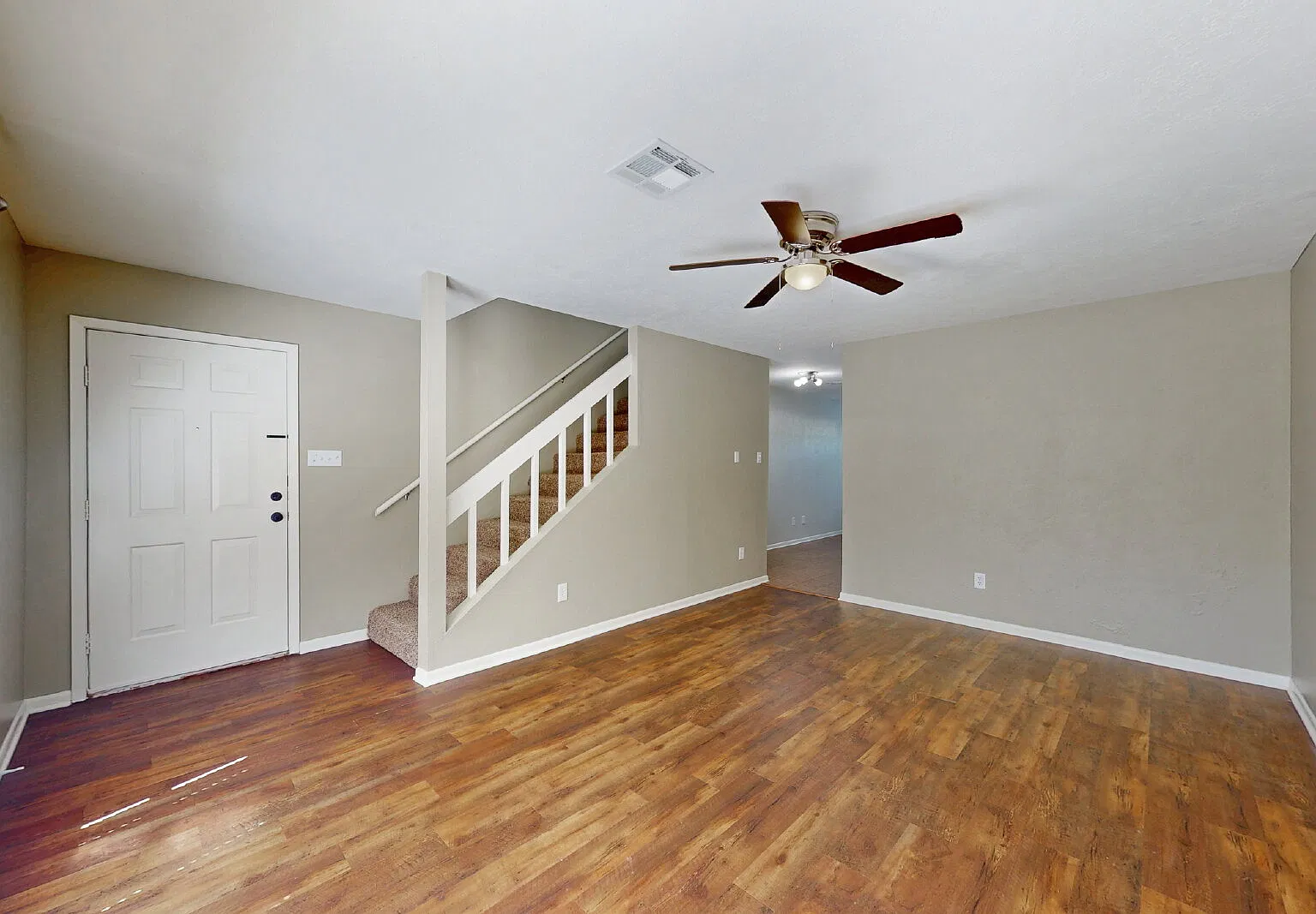 3 bed, 2.0 bath, 1444 sqft, $1,600 — Photo 4