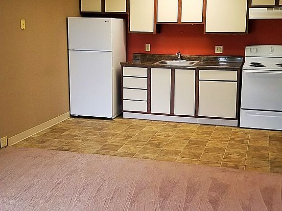 3rd image of 4769 Oakhurst Ct