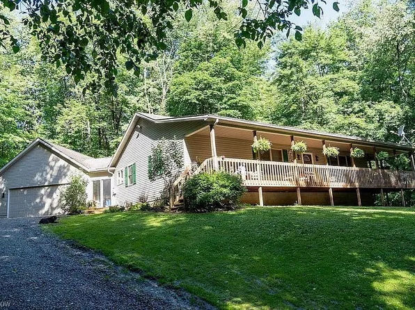 995 Main St, Leetonia, OH 44431